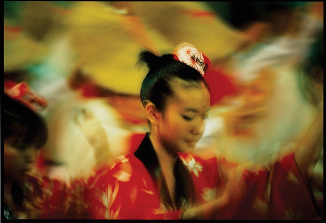 「燃える夏・阿波踊り」千葉 俊廣さん（2004年）撮影場所：中央通り