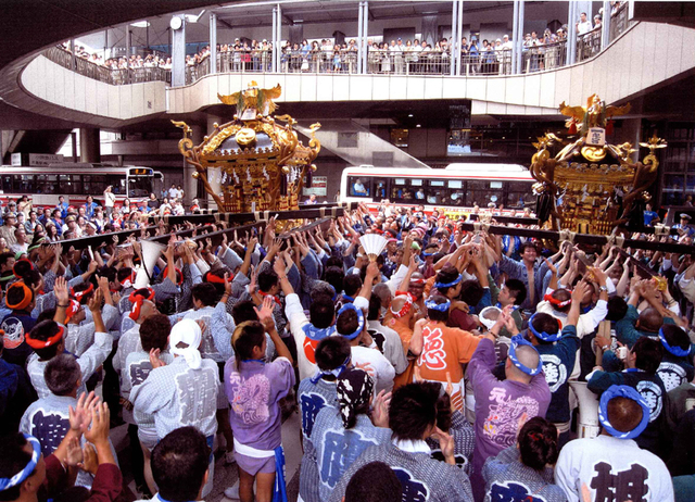 「クライマックス」井上　佳計さん（2008年）撮影場所：三鷹駅付近