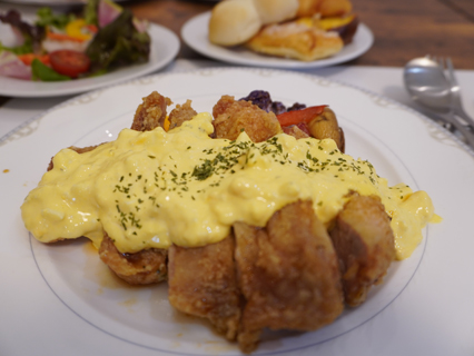 週替わりランチのチキンタルタルソース